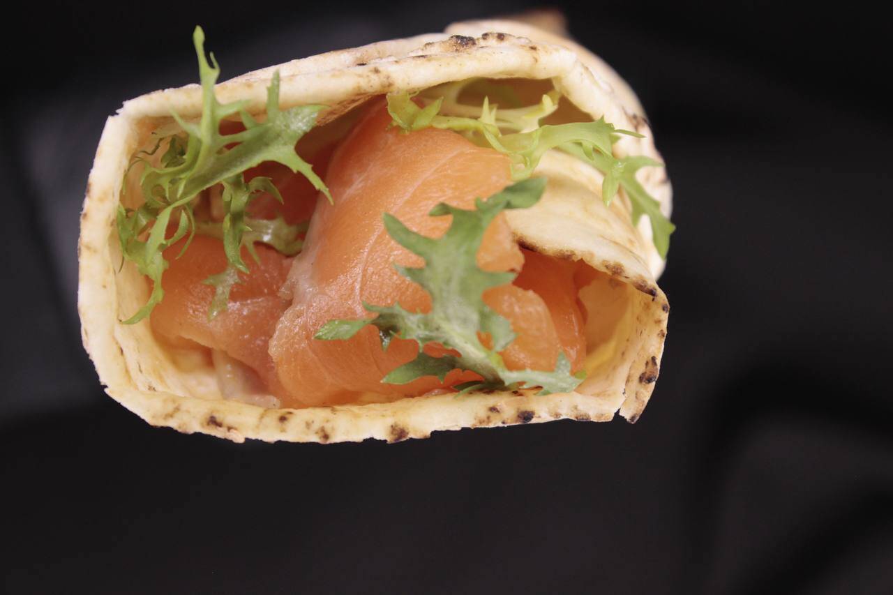Шаурма із лососем.