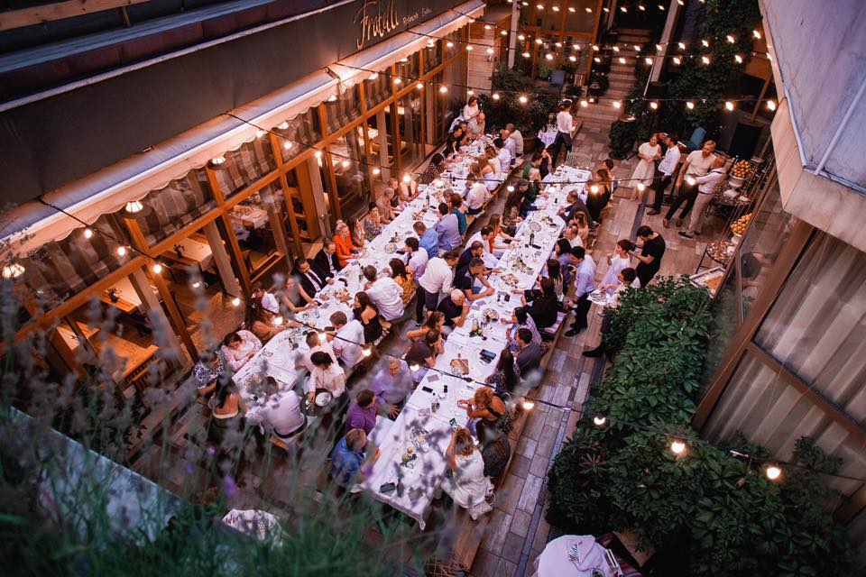 Какие летние площадки работают после послабления карантина в Одессе. Фото: Fratelli