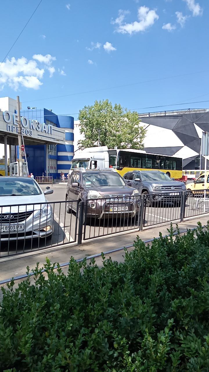 В Одесі помітили автобуси зі Стамбула.