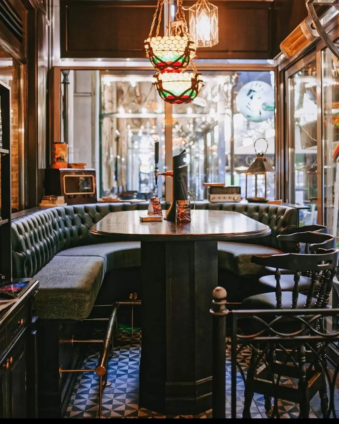 Mick O'Neill's Irish Bar.