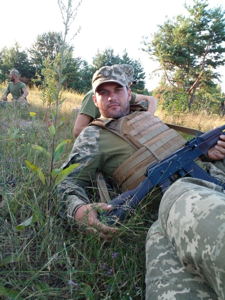 Денис Багач.