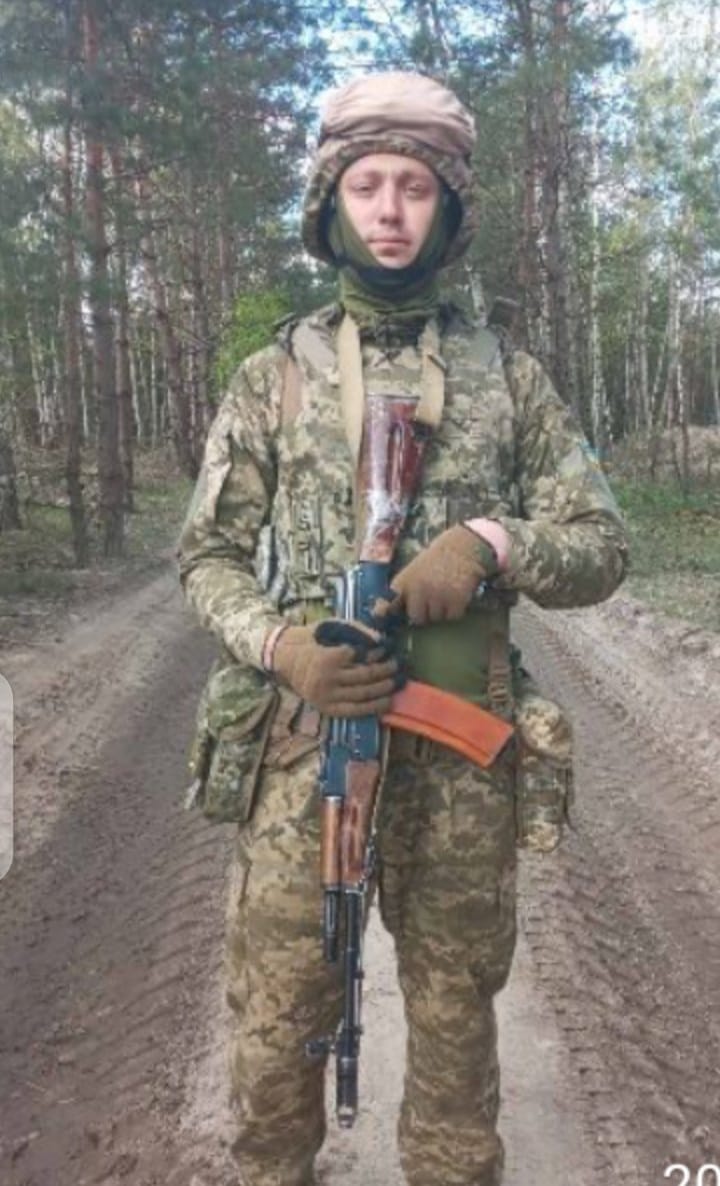 Дмитро Чернишов.