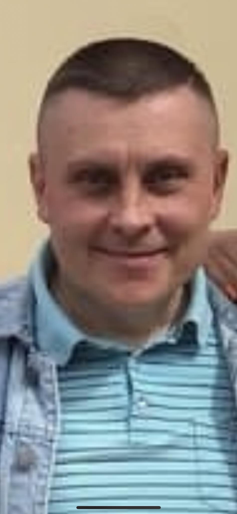 Военный, которого жестоко избили в Черноморске, скончался в больнице.