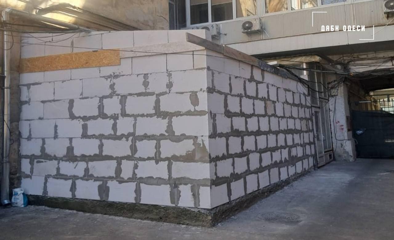 Будує ресторан: у центрі Одеси підприємець зіпсував 200-річну пам'ятку архітектури.