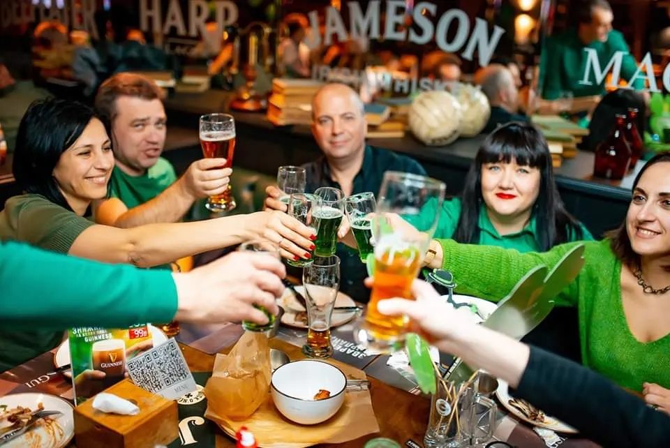 Ірландський паб Mick O'Neills.