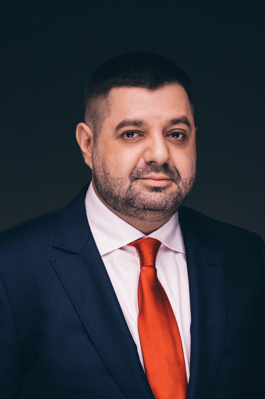 НАБУ объявило в розыск экс-нардепа, который устроил аферу на Одесском припортовом заводе.