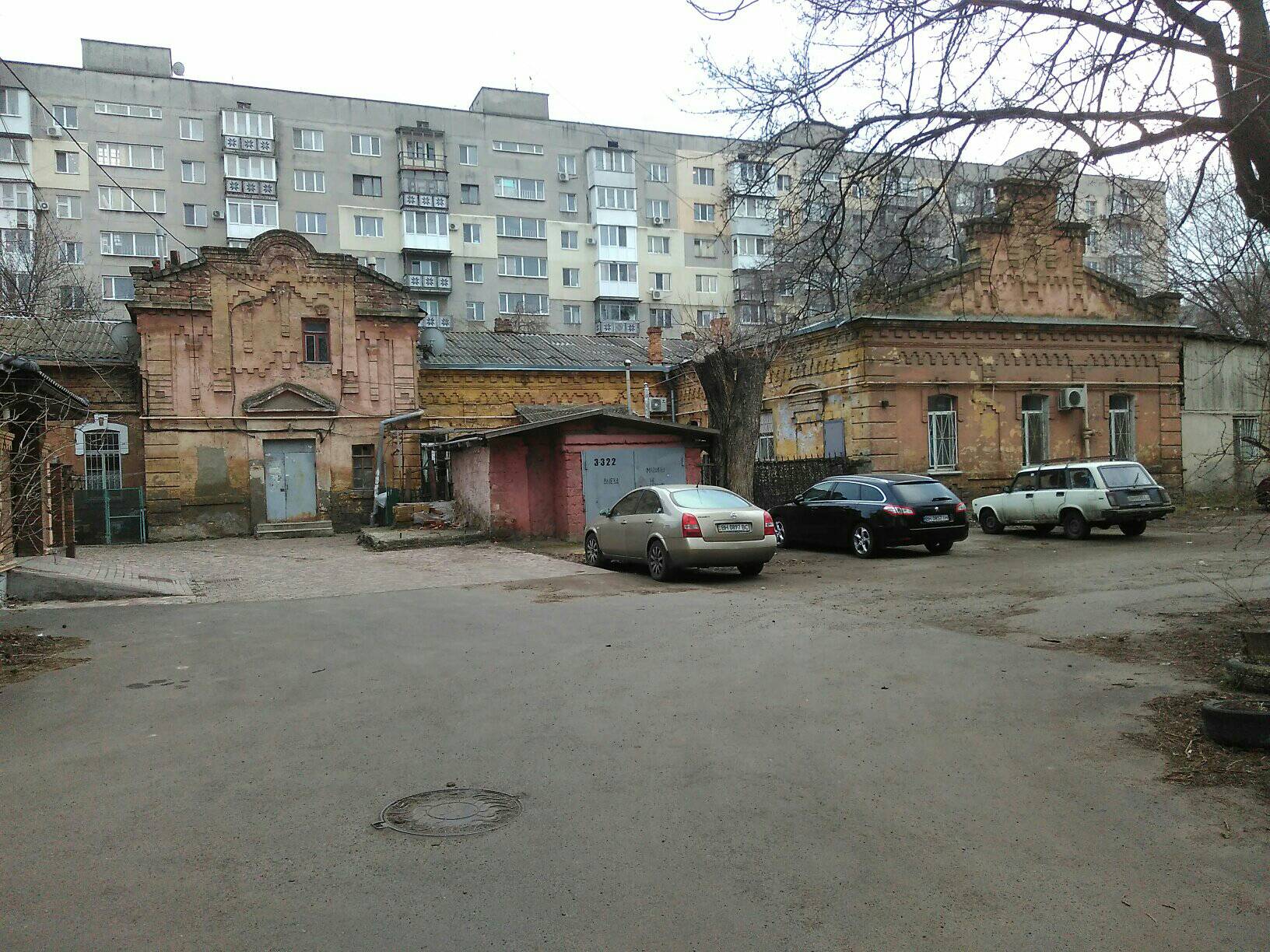 Сирітський будинок.