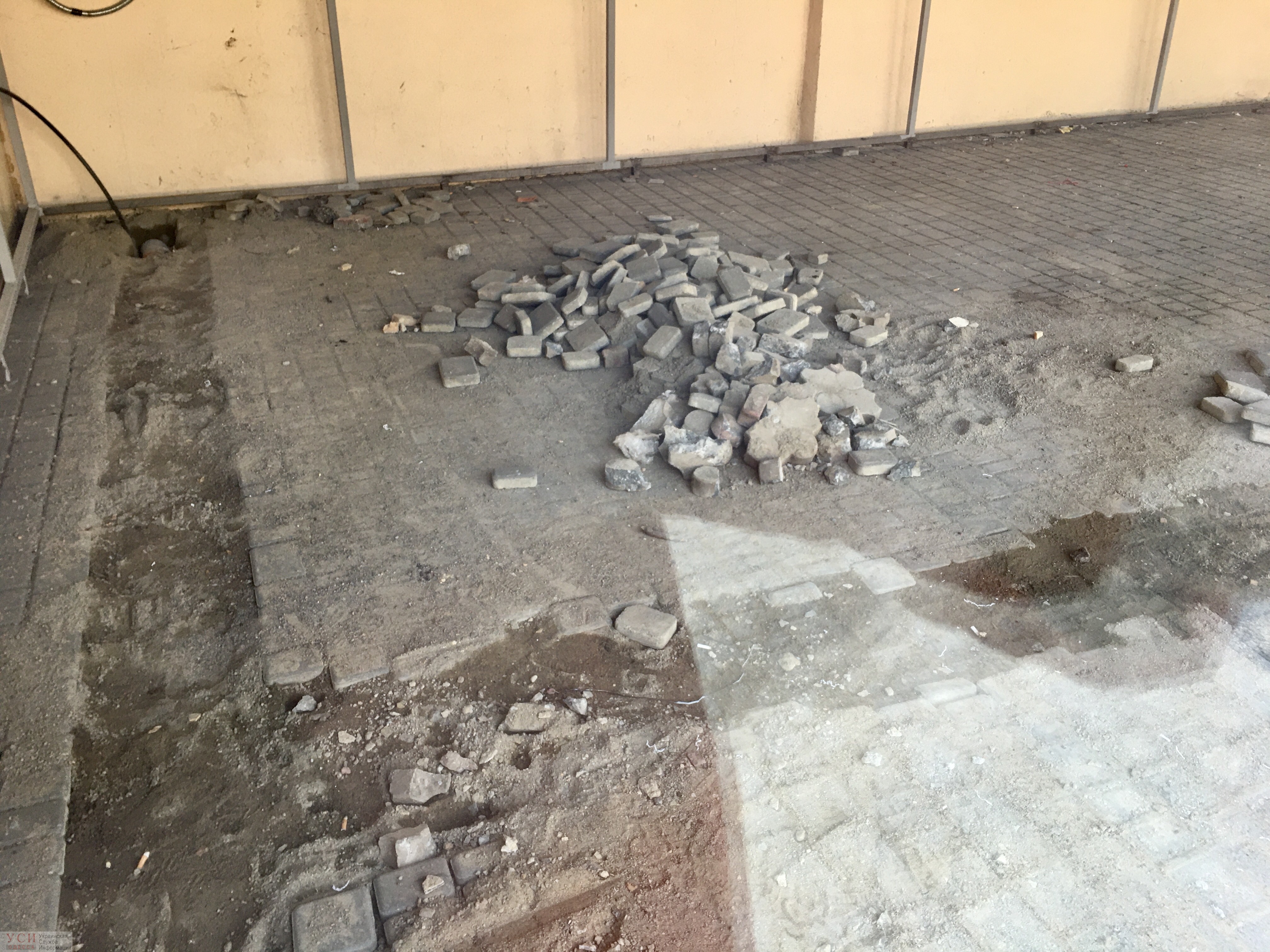 Летний театр застраивают во время карантина. Фото: УСИ