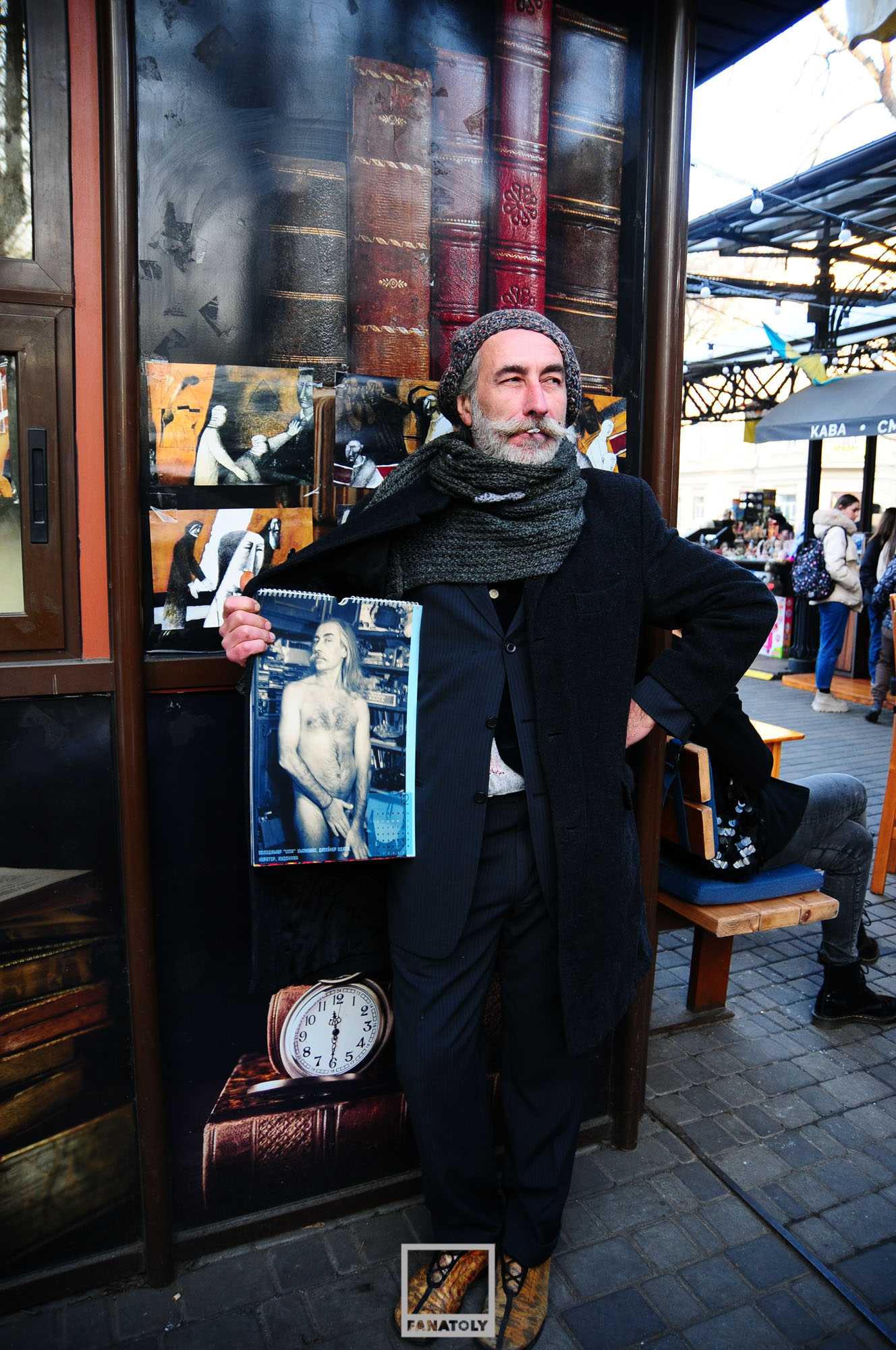 На нужны женщин в ВСУ: в Одессе издали эротико-юмористический календарь.