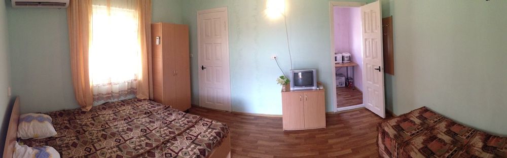 Трехместный номер. Фото: marina.ua