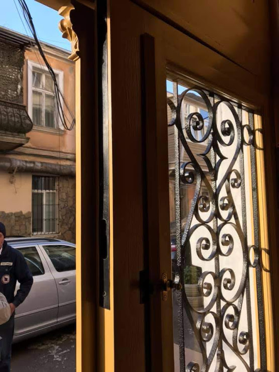 Двери после реставрации. Фото: Константин Емельянов