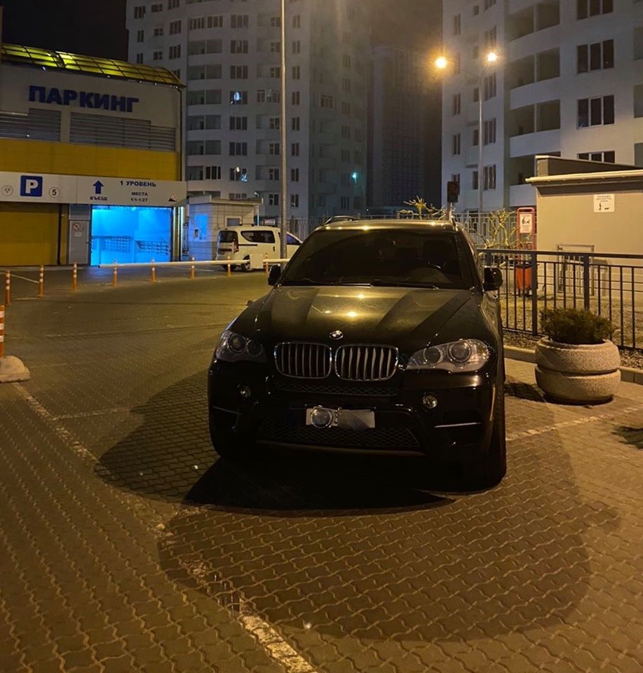 Я паркуюсь как мудак