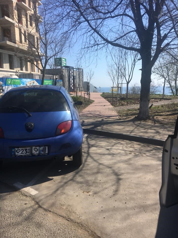 свежая фотоподборка наглых водителей в Одессе
