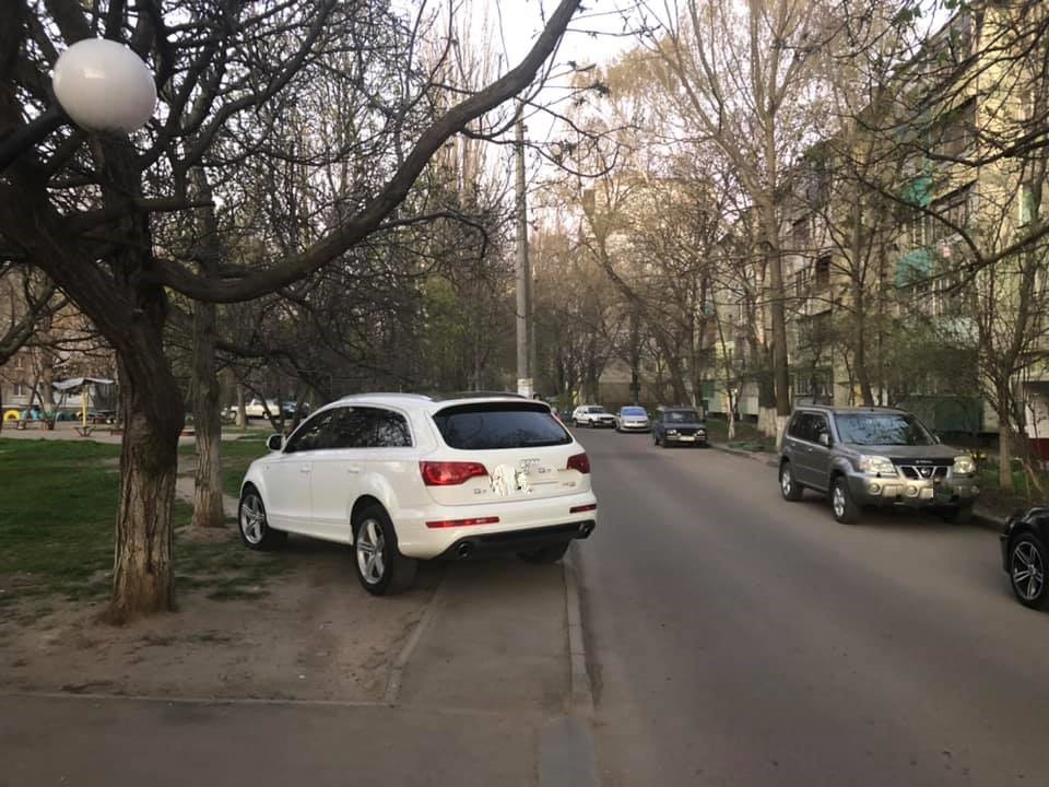 свежая фотоподборка наглых водителей в Одессе