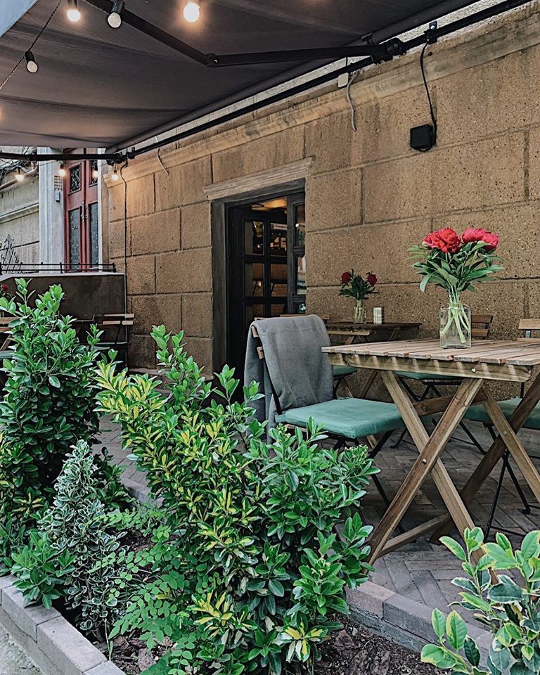 Летние площадки ресторанов в Одессе. Фото: Vinobroteria