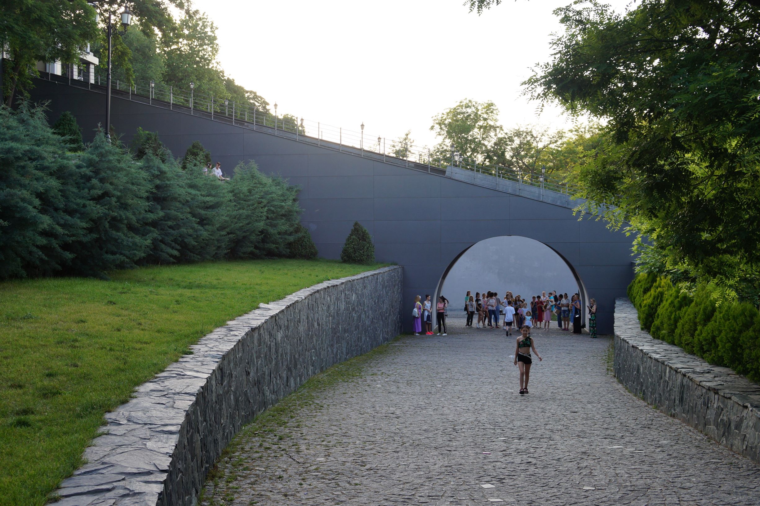 Проход под Потемкинской лестницей. Фото автора