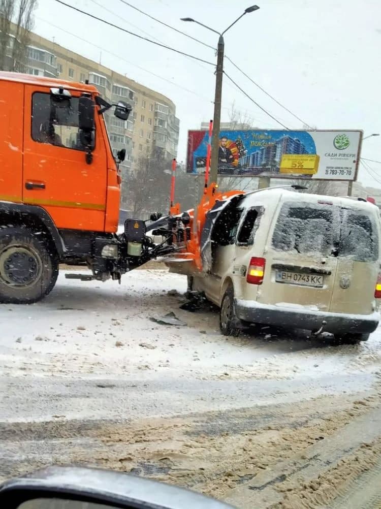 ДТП с участием спецтехники в Одессе.