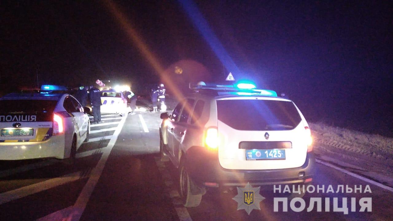 На трасі Одеса-Миколаїв у ДТП загинули троє людей.