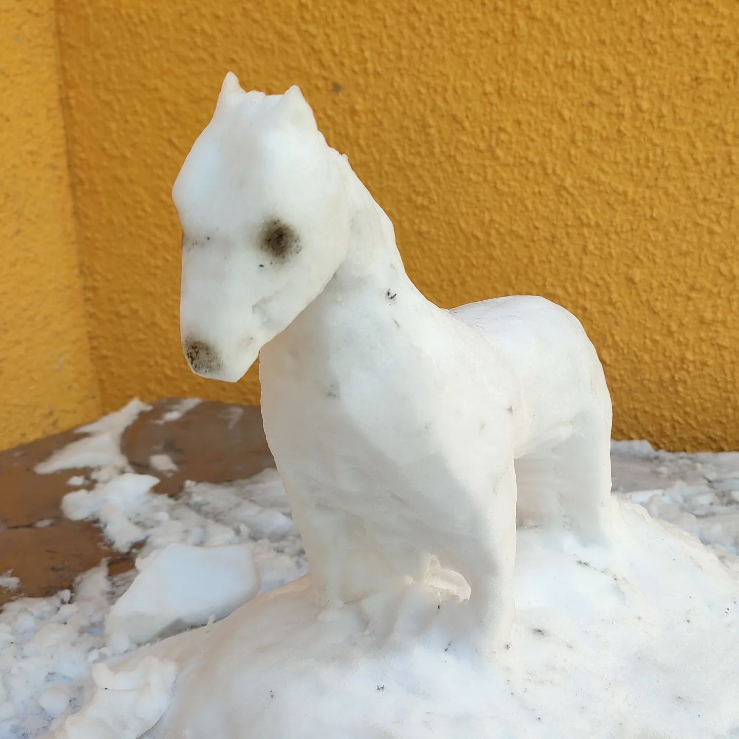 Cнеговик-лощадь в Одессе.