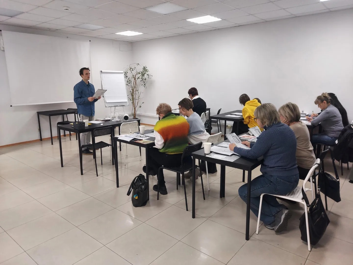 Norma Vita, Public organization.