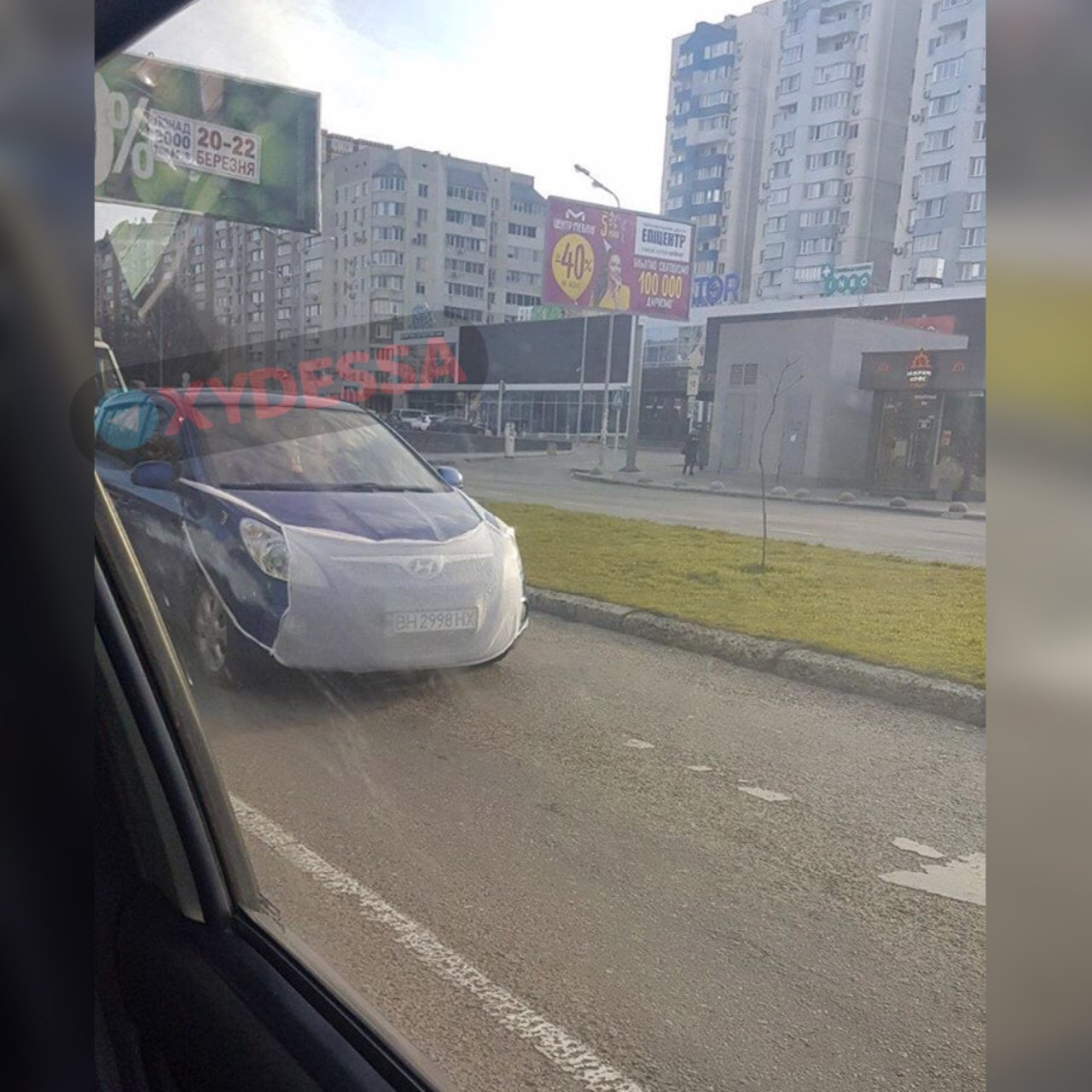 Как защищаются одесситы от коронавируса. Фото: ХО