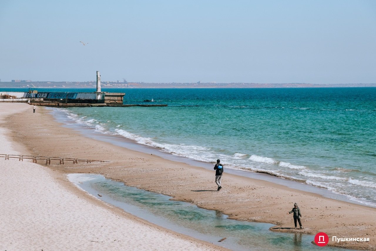 В Одессе "отступило" море. Фото: Пушкинская