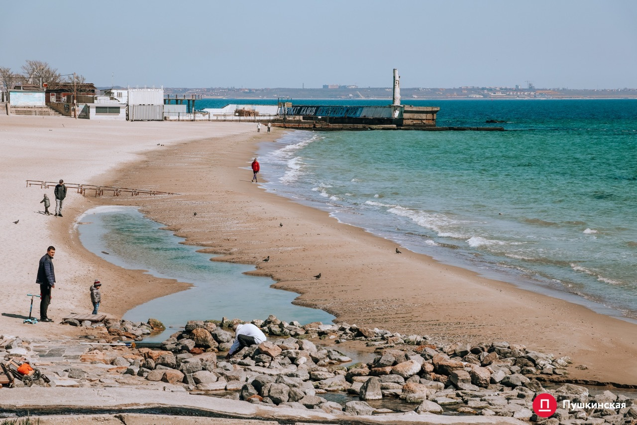 В Одессе "отступило" море. Фото: Пушкинская