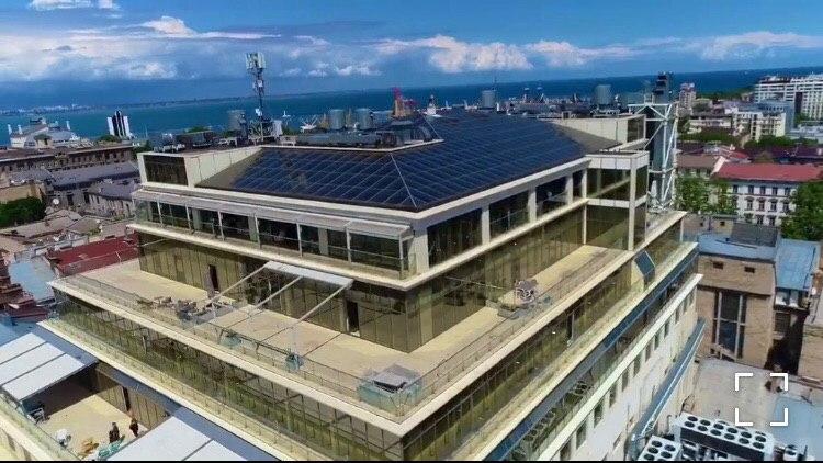 Рестораны с летней площадкой в Одессе. Фото: скриншот видео с инстаграма ресторана "Облака"