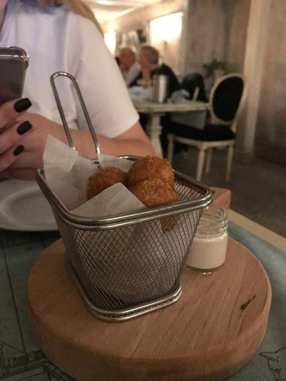 На Дерибасовской наконец-то открыли заведение одесской кухни "Гастроном": обзор ресторана.