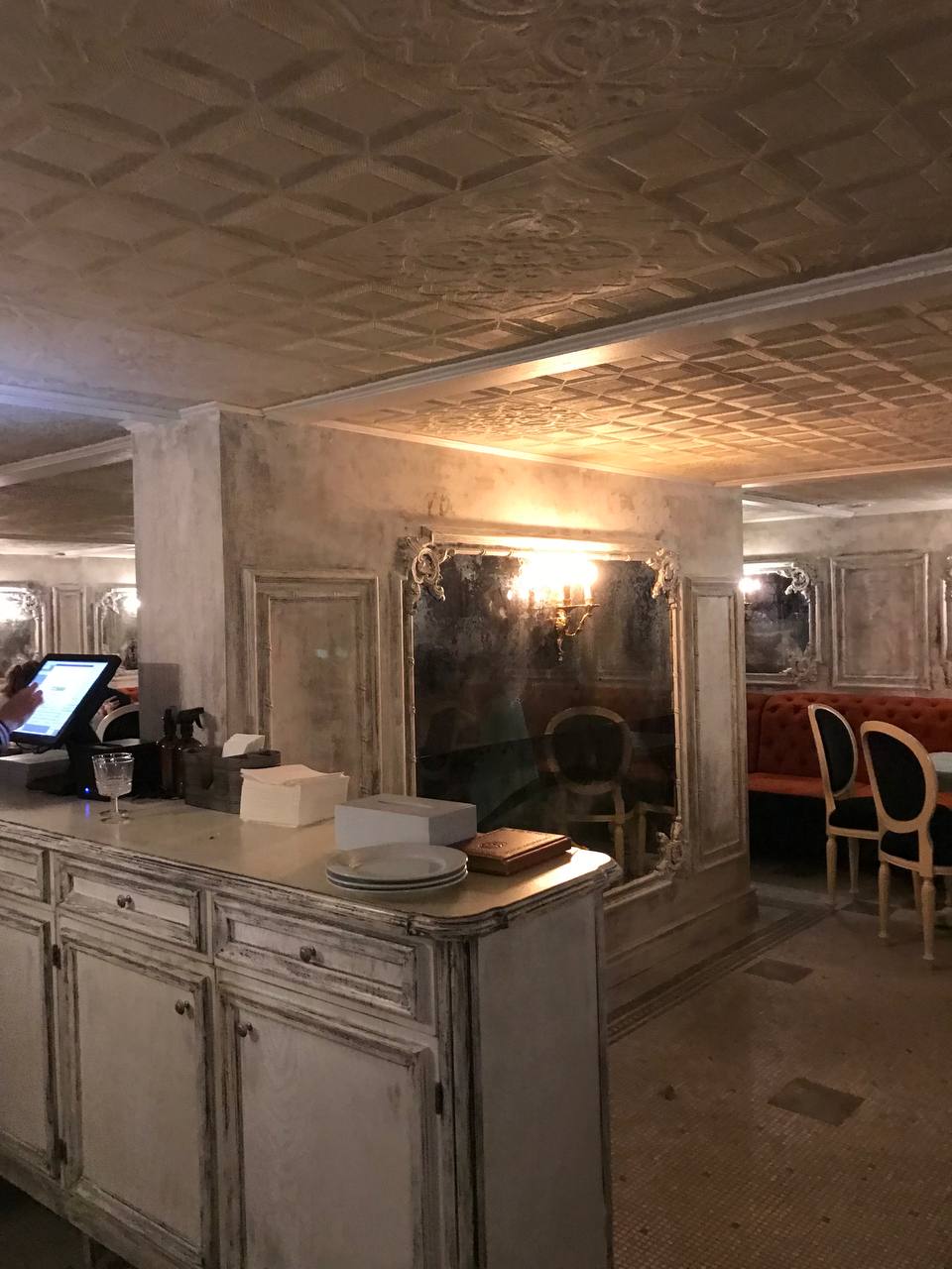 На Дерибасовской наконец-то открыли заведение одесской кухни "Гастроном": обзор ресторана.