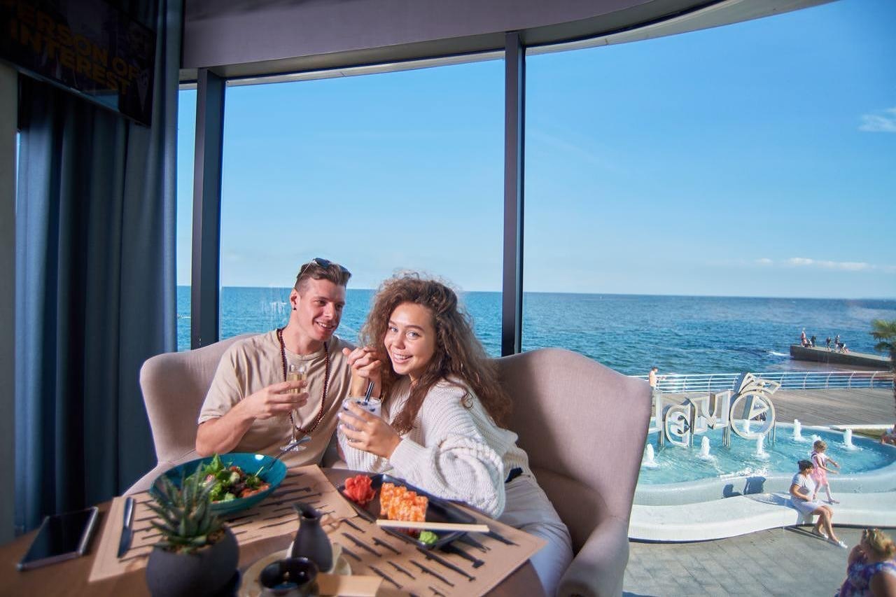 Nautilus Lounge Cafe.