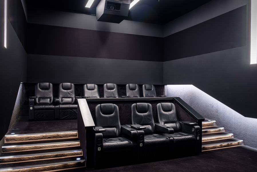 Кинотеатр "Мультиплекс" в Аркадии.