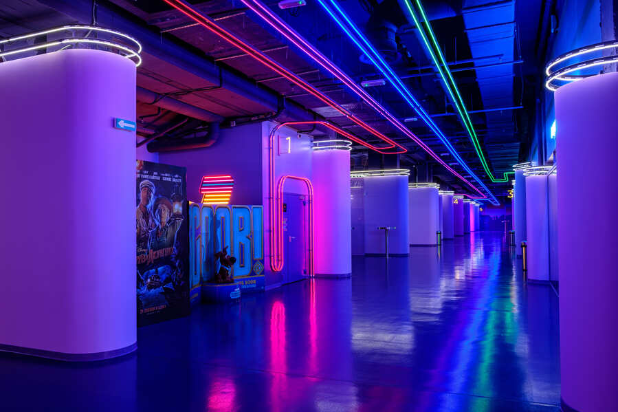 Кинотеатр "Мультиплекс" в Аркадии.