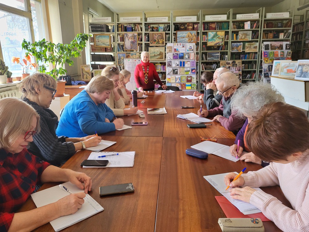 Гостинная "Дивослово".