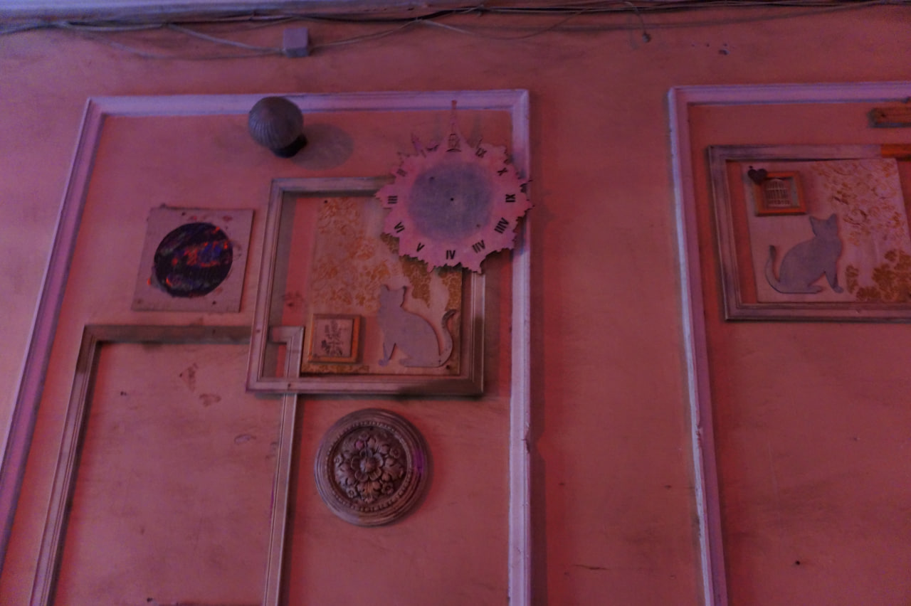 Проход на самую узкую улочку в Одессе.