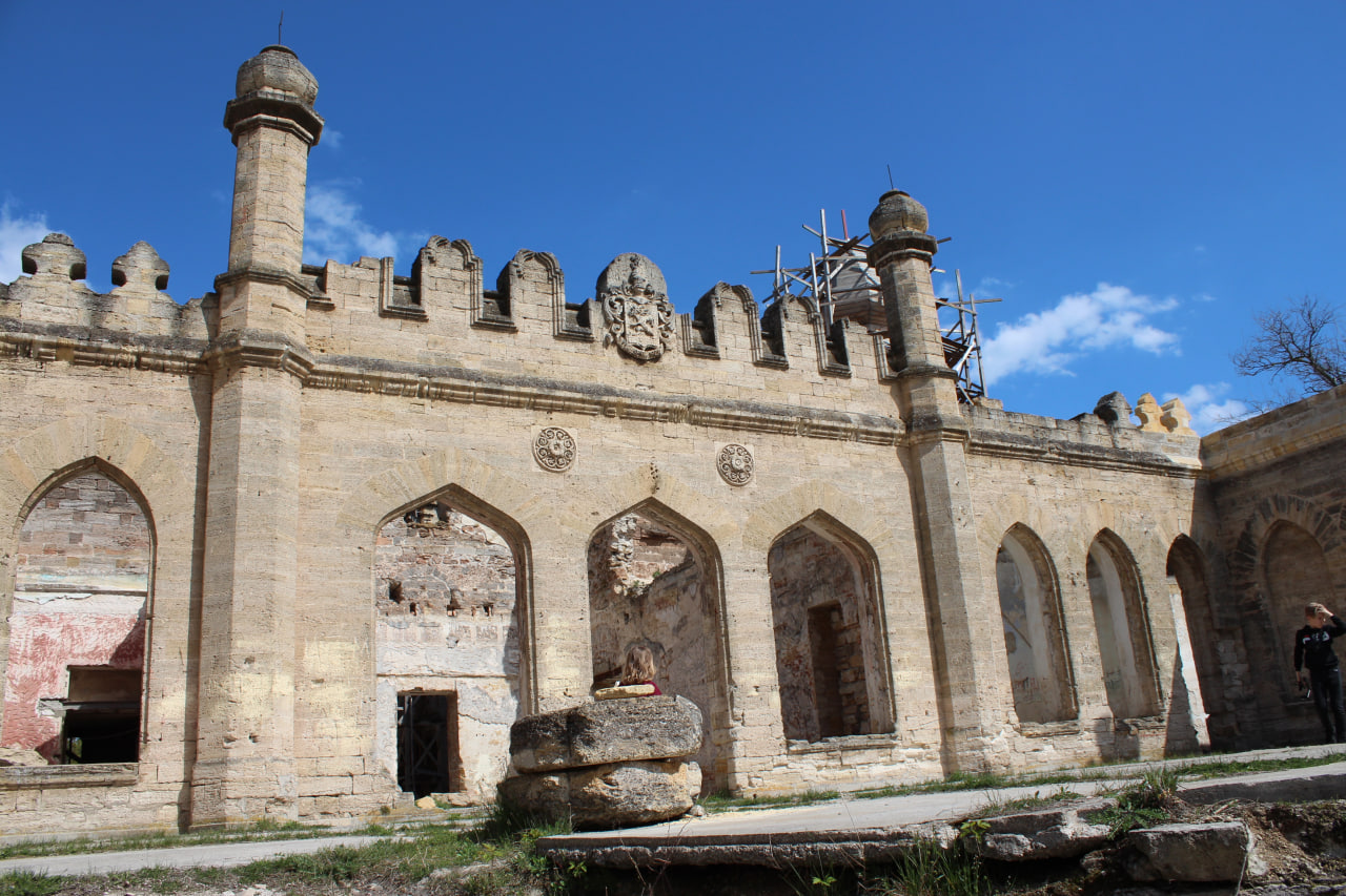 Замок Курисов.