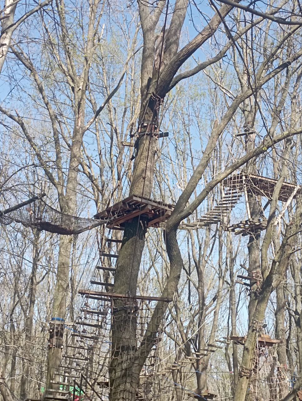 Family Park на 411 батареї.