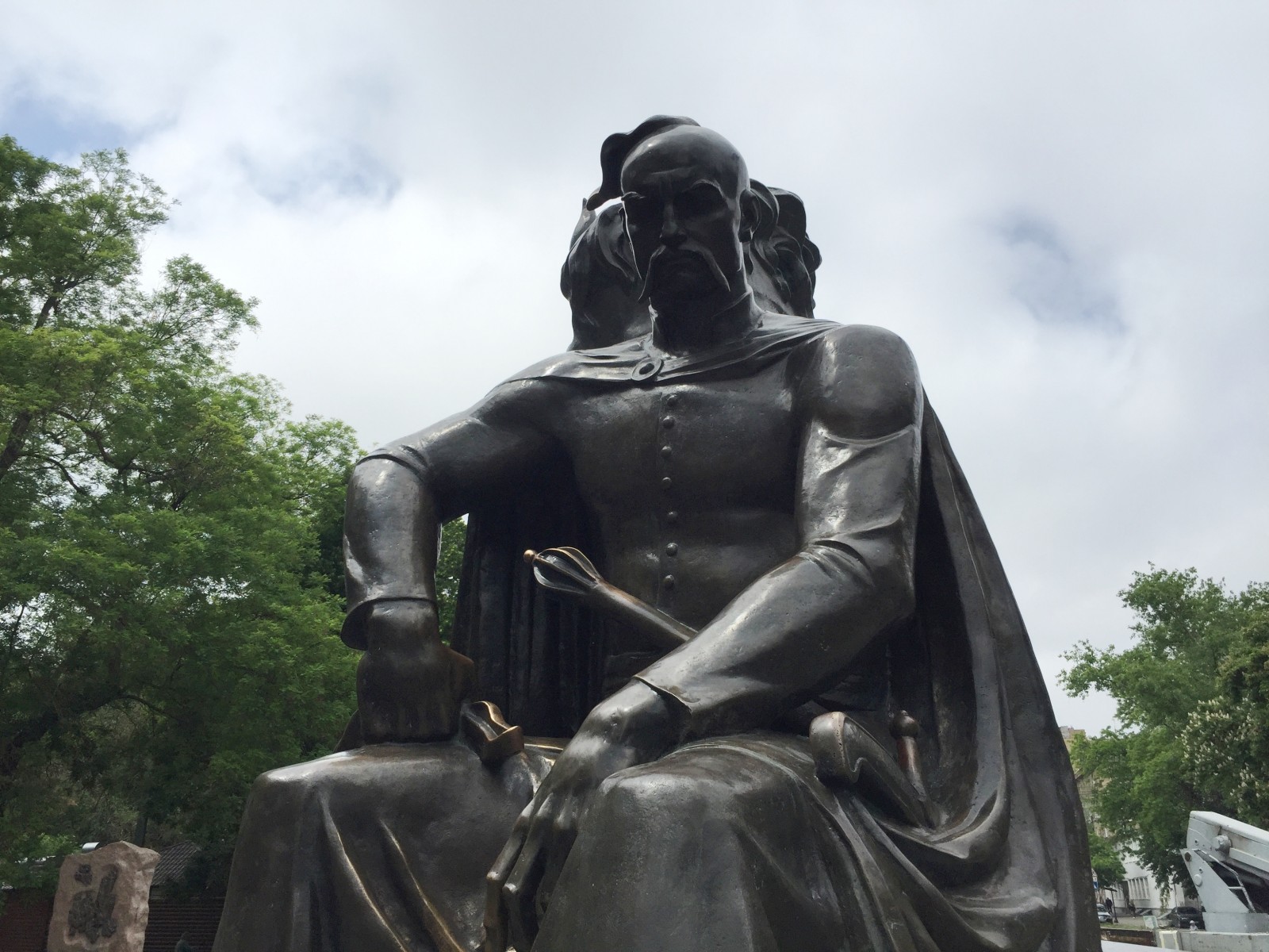 Пам'ятник Антону Головатому.