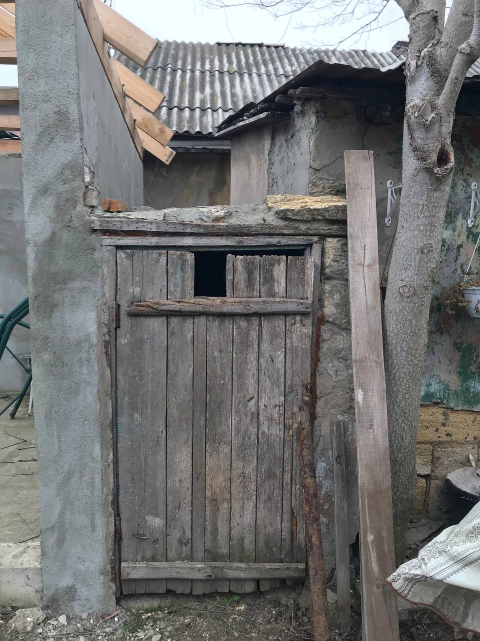 Подвал в частном секторе Заставы.