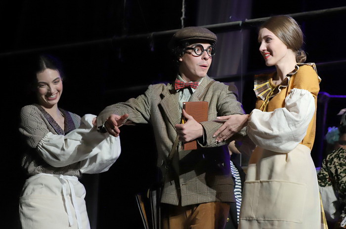 Cпектакль "Будьте вы счастливы".