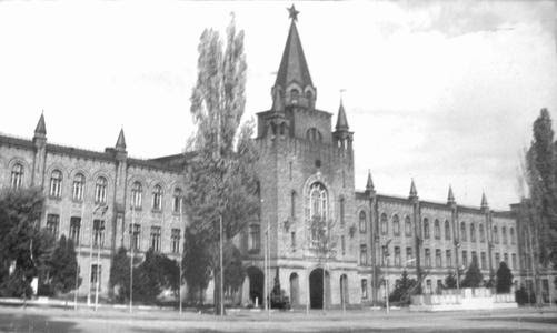 Одесское высшее артиллерийское командное училище имени М. В. Фрунзе.