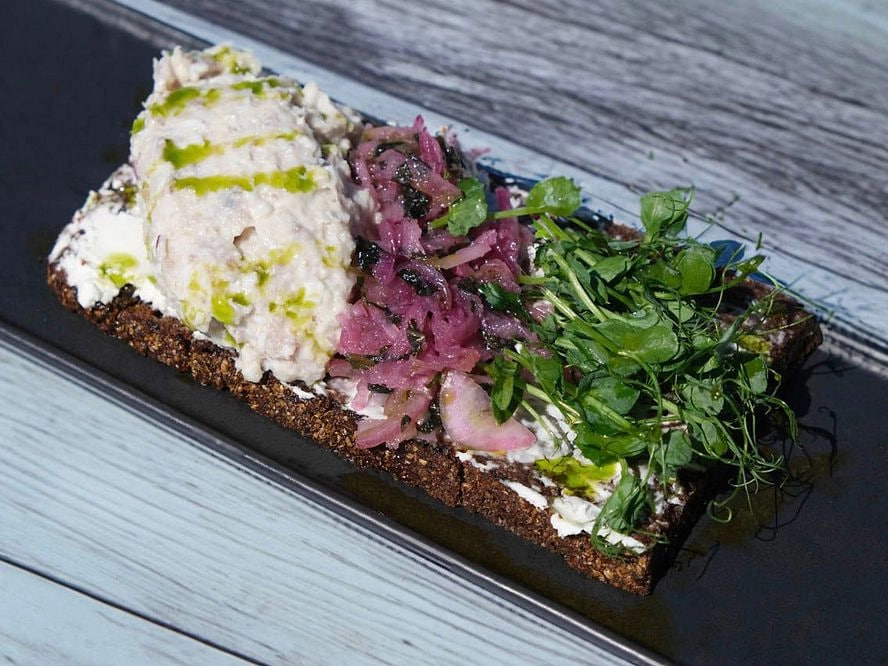 На Дерибасовской наконец-то открыли заведение одесской кухни "Гастроном": обзор ресторана.