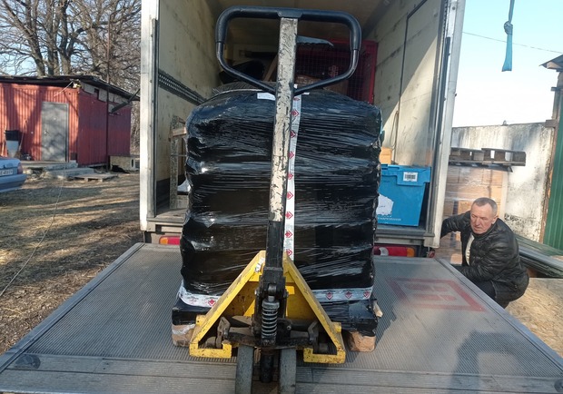 «Ф-поддержка» работает: как украинцы накормили 4 тысячи бездомных животных