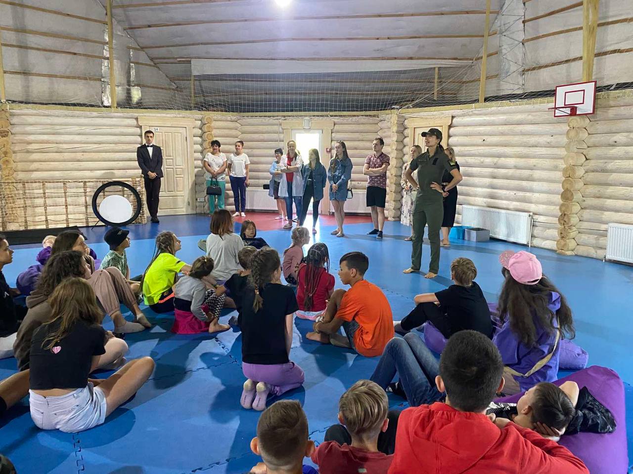 "Вернуть детям лето" компания ASBISc Enterprise дарит летний отдых детям-переселенцам в лагере 7 Fields.