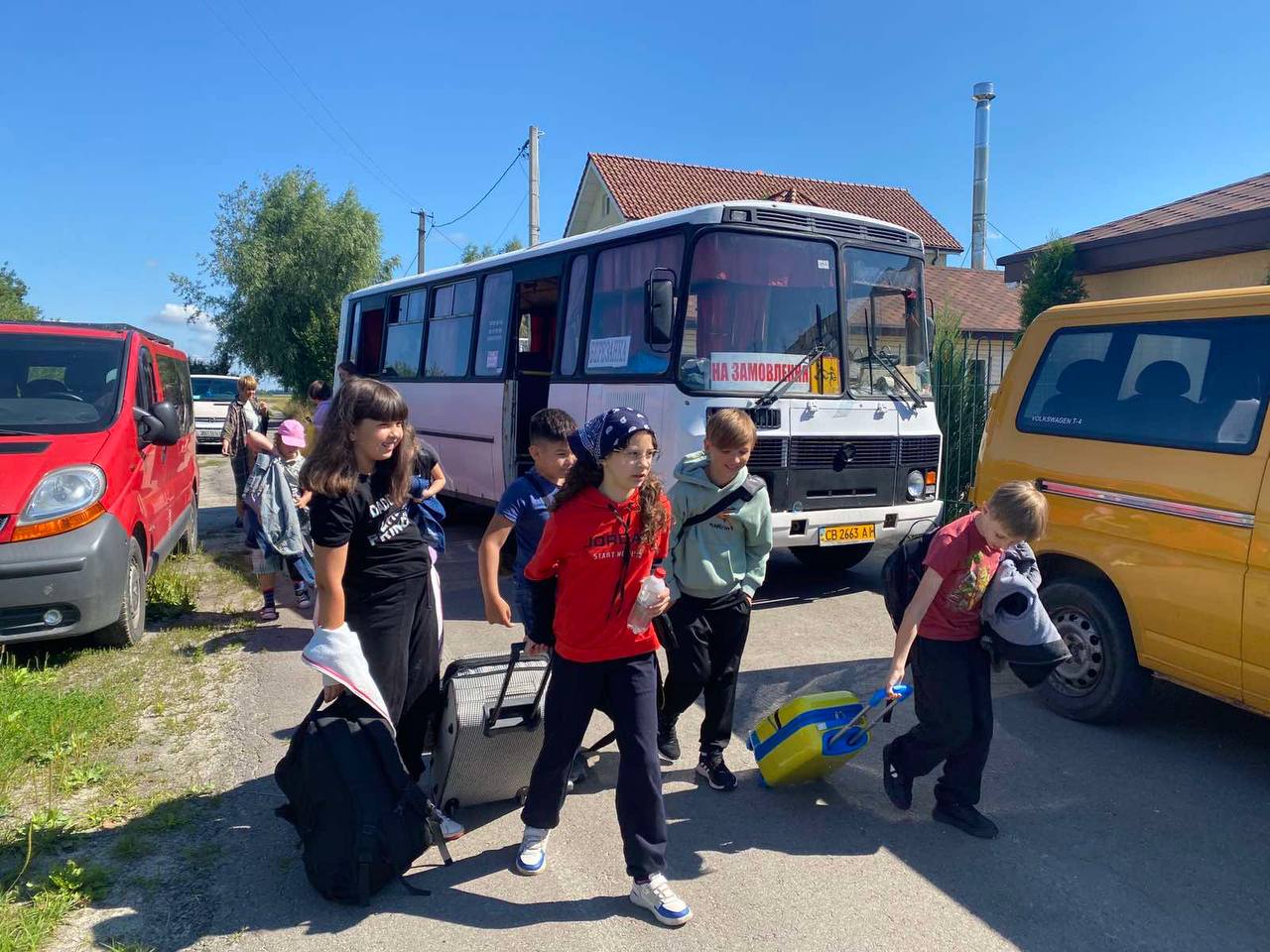 "Вернуть детям лето" компания ASBISc Enterprise дарит летний отдых детям-переселенцам в лагере 7 Fields.