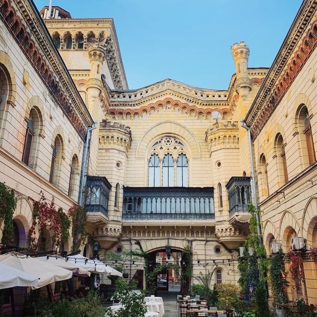 Лучший ресторан с винной картой 2020. Фото: Bernardazzi/instagram