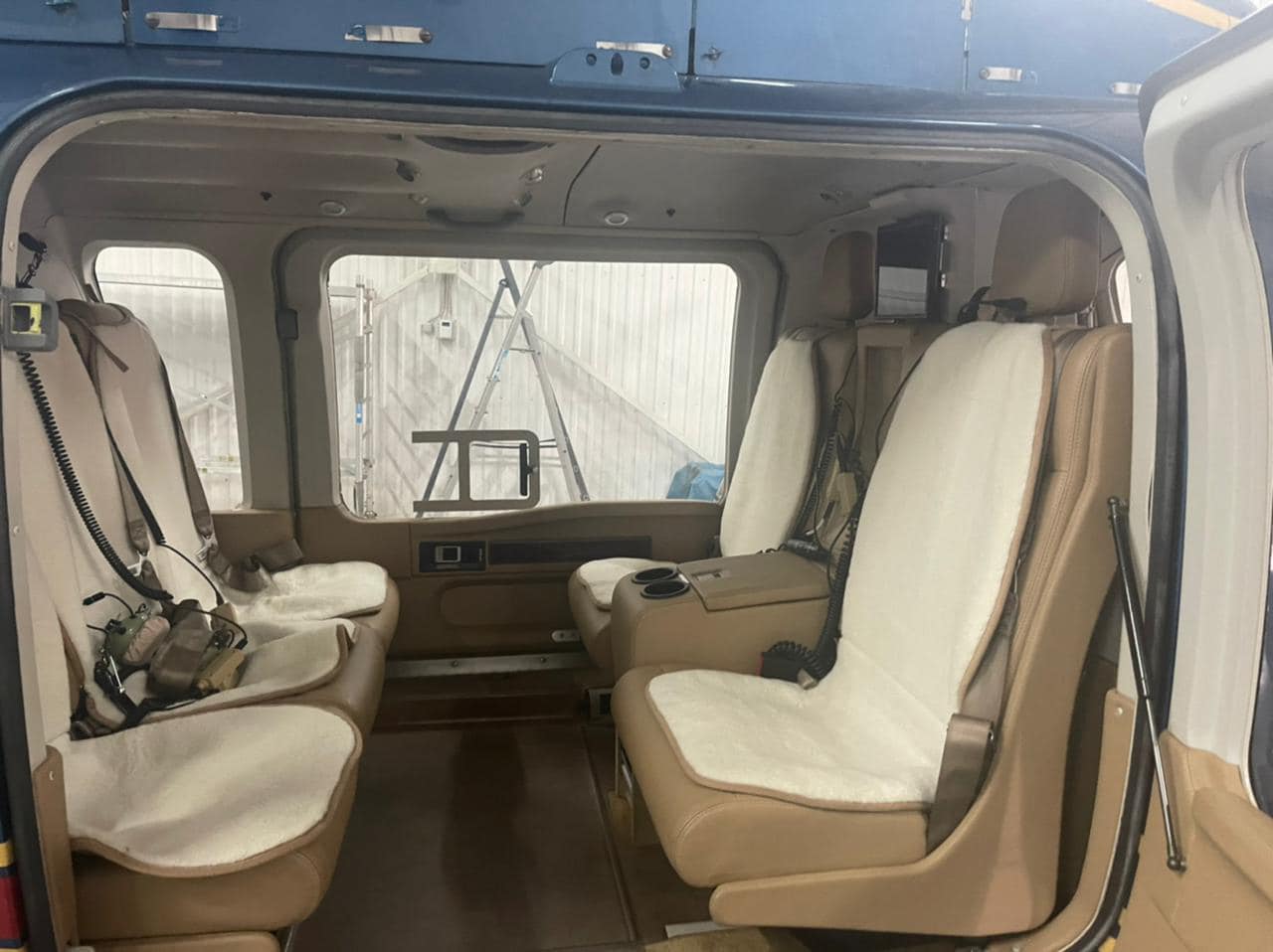 Медведчук "помог" ВСУ собственным вертолетом и самолетом