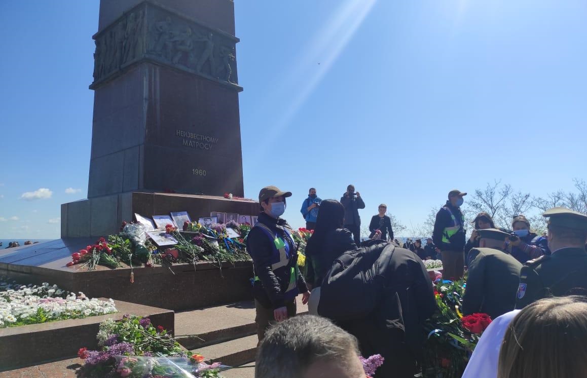 Стычки с полицией продолжаются: что происходит на Аллее Славы в Одессе