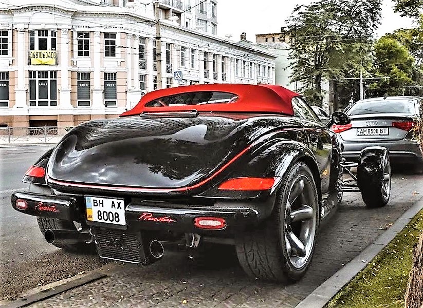 Спорткар Plymouth Prowler. Фото: "ТопЖыр"