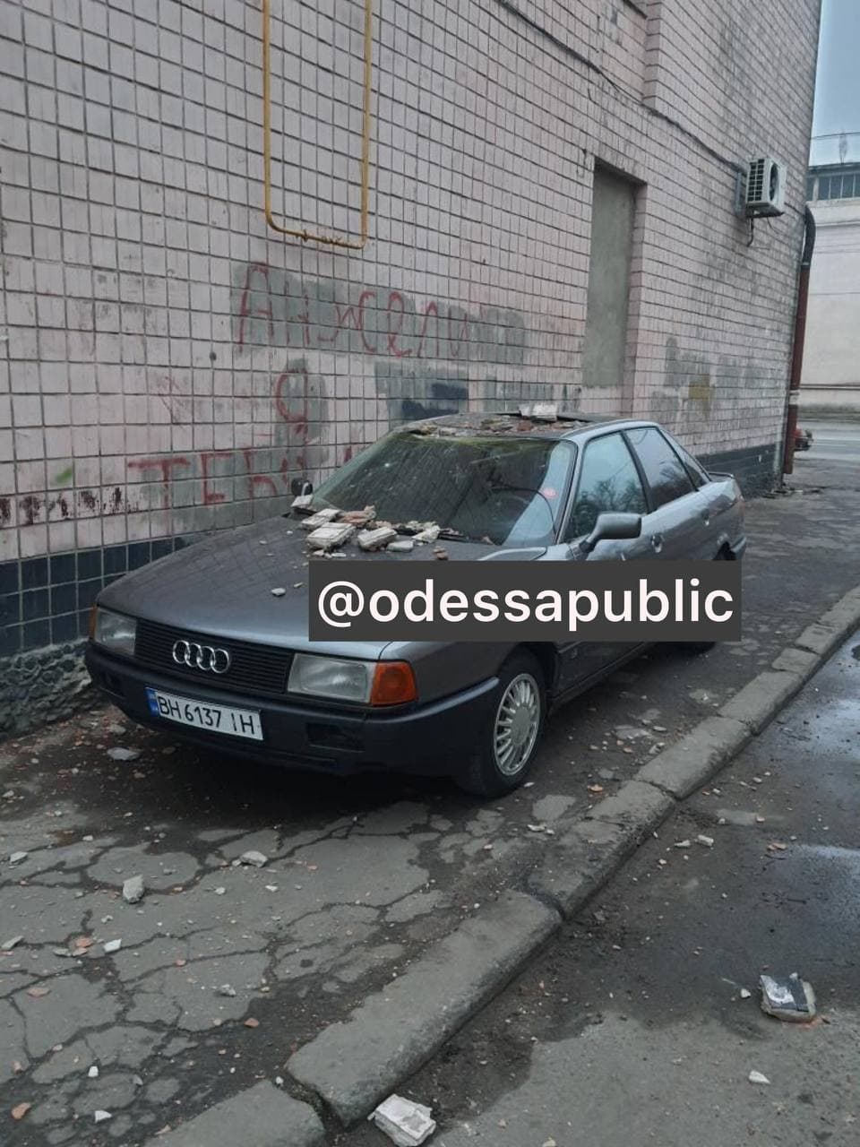 Я паркуюсь как: свежая фотоподборка наглых водителей в Одессе